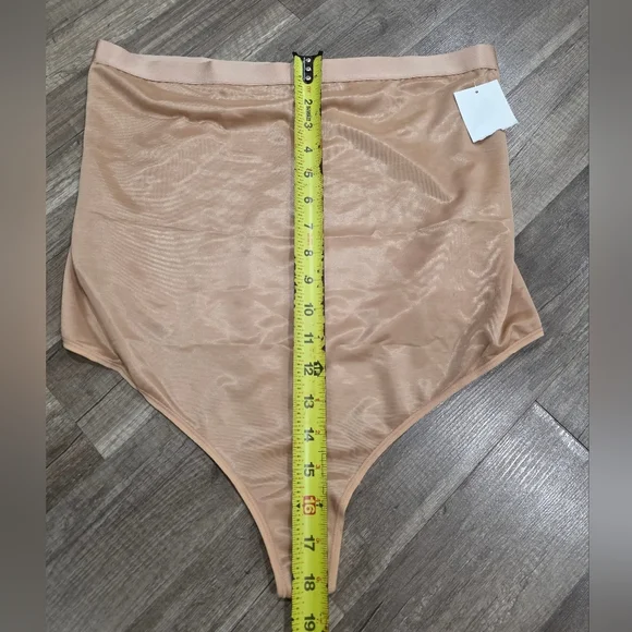 Nwot SKIMS High Waist Seamless Body Shaper Thong Pants Shapewear 3x Plus Torrid - Picture 10 of 12